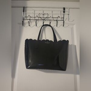 KATE SPADE Lily Avenue Patent Leather Small Carrigan Tote - Black